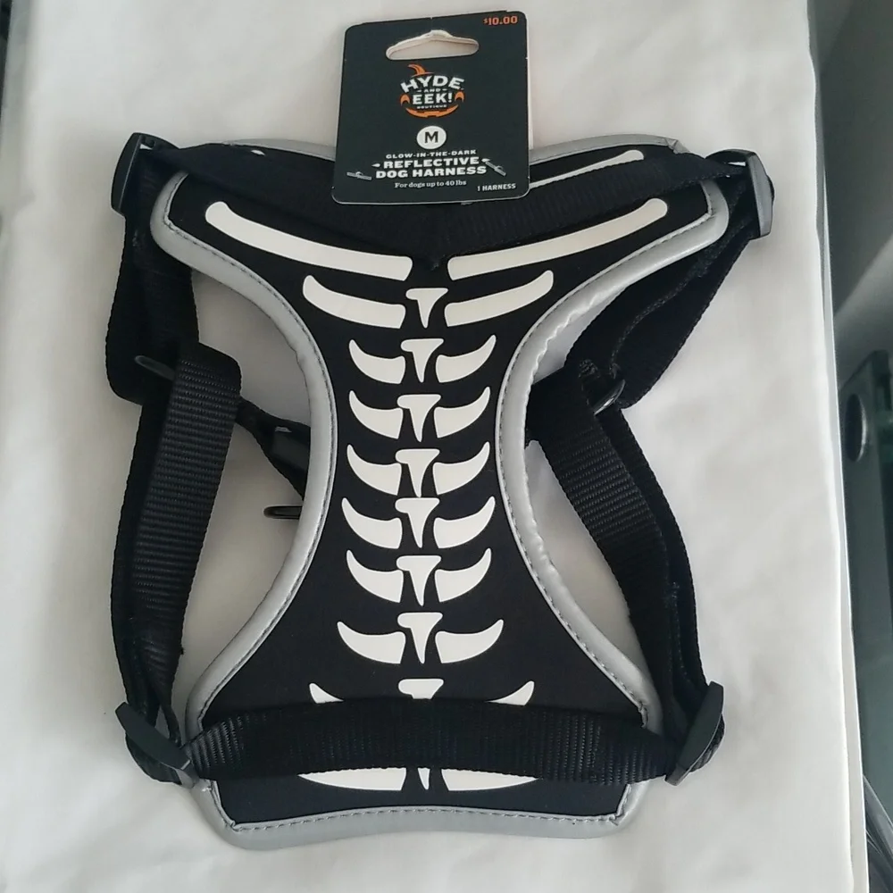 Brand new Hyde and EEK Dog Harness size M.
